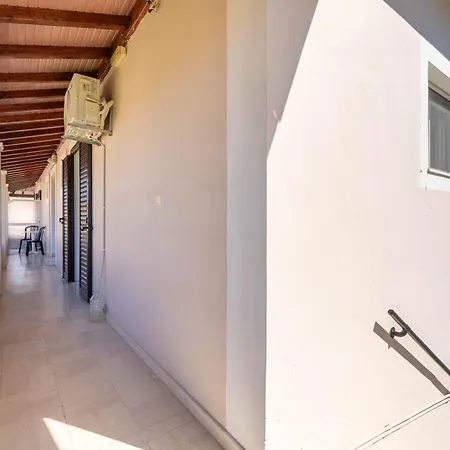 Apartamento Nicolas Melitsa 9 *